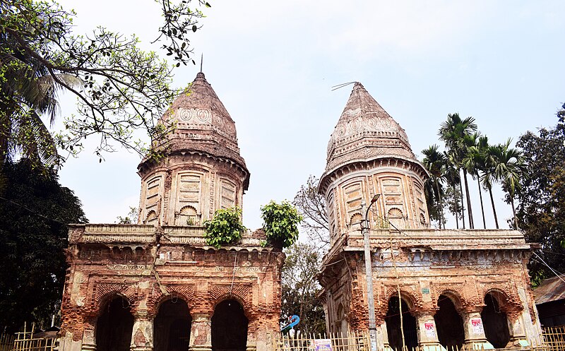 চিত্র:আনন্দময়ী যুগল কালী ও শিব মন্দির, মুক্তাগাছা.jpeg