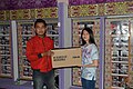 MAVC Serah terima hadiah pelatihan dan kompetisi Wikipedia 20150731.jpg