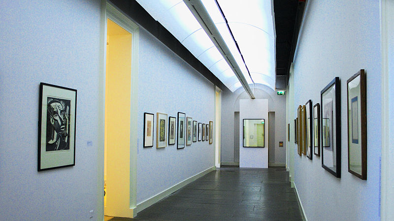File:Modern-One corridor.jpg