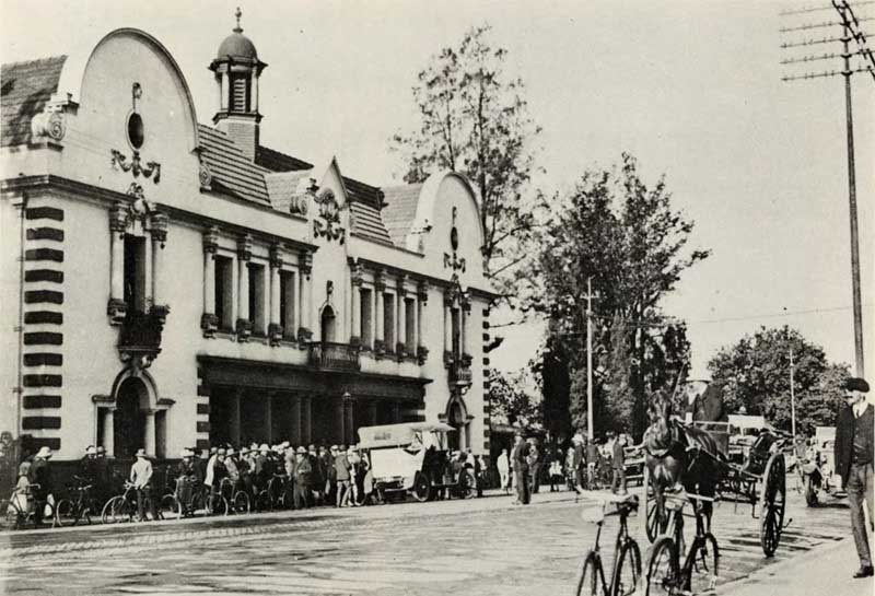 Lêer:Pretoria se stadsaal (1905), ontwerp deur John Ralston.jpg