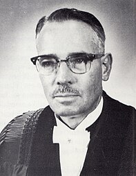 Ds. Johan Gregorius Bezuidenhoud, van 1947 tot 1950 die elfde leraar.