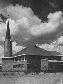 Die Gereformeerde kerk Potgietersrus is in gebruik geneem op 9 November 1953. Die abouaannemer was Frikkie van Deventer, 'n lidmaat van die gemeente.