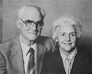 Dr. en mev. J.J. van der Walt, die leraarspaar van 1950 tot 1952.