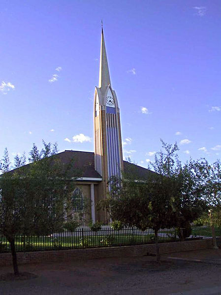 Lêer:NG kerk Hopetown Genza.jpg