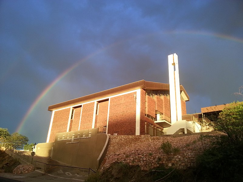 Lêer:Gereformeerde kerk Windhoek, Johan Bingle.jpg