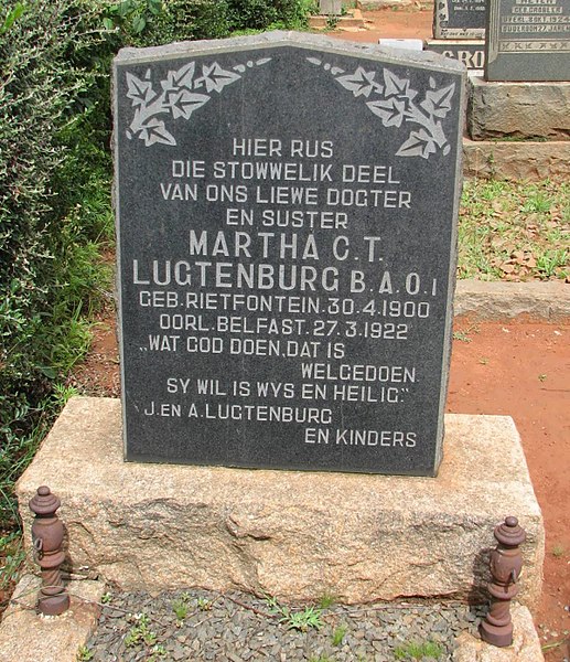 Lêer:Grafsteen van Martha Lugtenburg (1900-1922), ou begraafplaas Belfast, Mpumalanga, Tian Schutte, 3 Maart 2012.JPG