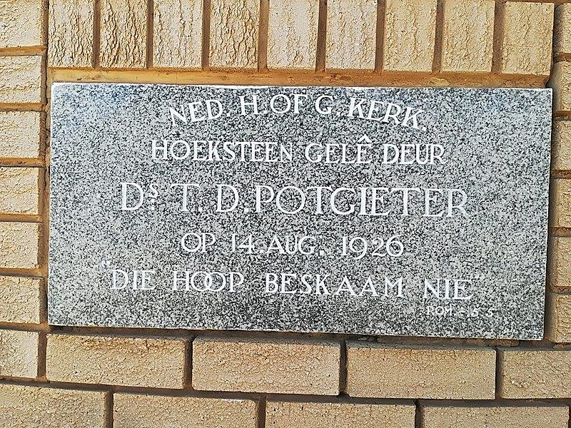 Lêer:Hoeksteen van ou NG kerk Roodepoort, Rudi van Wyk, Januarie 2018.jpg