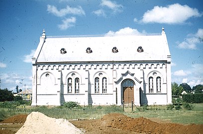 Die tweede kerk, kort voor sy sloping in April 1960.