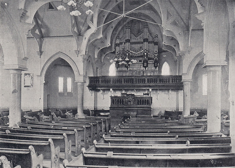 Lêer:NG kerk Wynberg binne 1906.jpg
