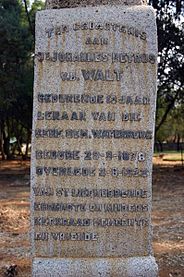 Ds. J.P. van der Walt se grafsteen. Hy is op 2 Augustus 1922 in Johannesburg oorlede nadat hy swaar gely het weens kanker.