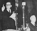 Adv Hans Strijdom en dr Hendrik Verwoerd tydens die 1958-verkiesingsveldtog.jpg