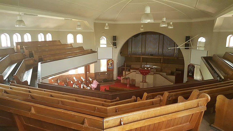 Lêer:Binnekant NG kerk Bloemfontein-Wes George Pietersen.jpg