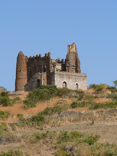 ስዕል:GuzaraCastle1.jpg