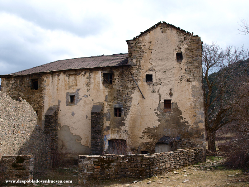 Imachen:Sasa de Sobrepuerto, casa Mingué.JPG