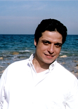 كم عمر عامر