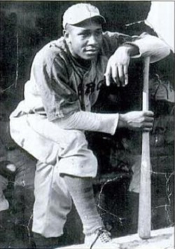 ملف:Fran Matthews Baseball.jpg