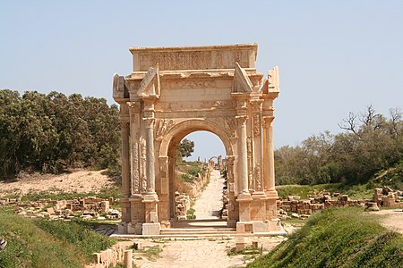 Leptis Magna archway 1.jpg