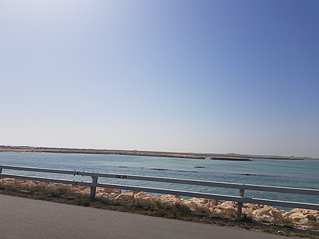 صورة جزيرة أم النعسان في شمال غرب البحرين.jpeg