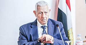 مكرم محمد أحمد.jpg