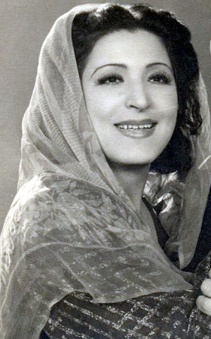 Aziza Amir.jpg