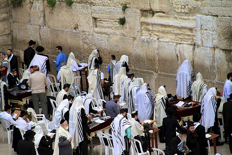 ملف:People-praying-jerusalem-israel-jewish-jews.jpg