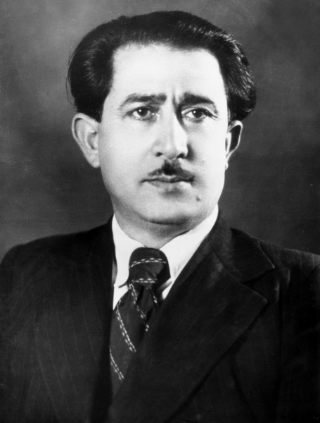 Fayl:Osman Sarıvəlli.jpg