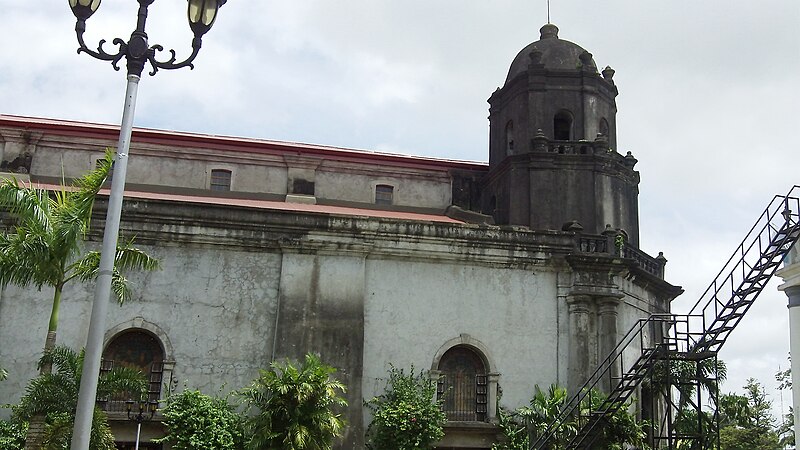 Ladawan:Katedral sa toong gilid.JPG