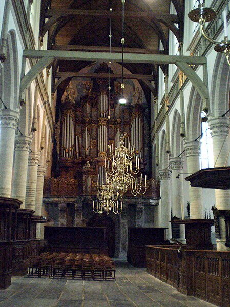 Restr:Diabarzh Oude Kerk.jpg