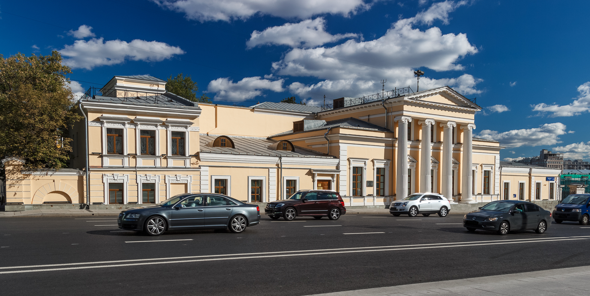 1 городская усадьба шаховских краузе. Усадьба Шаховских Красильщиковых. Усадьба Шаховских Краузе Осиповских. Усадьба Шаховских на Моховой улице. Моховая 6-8.