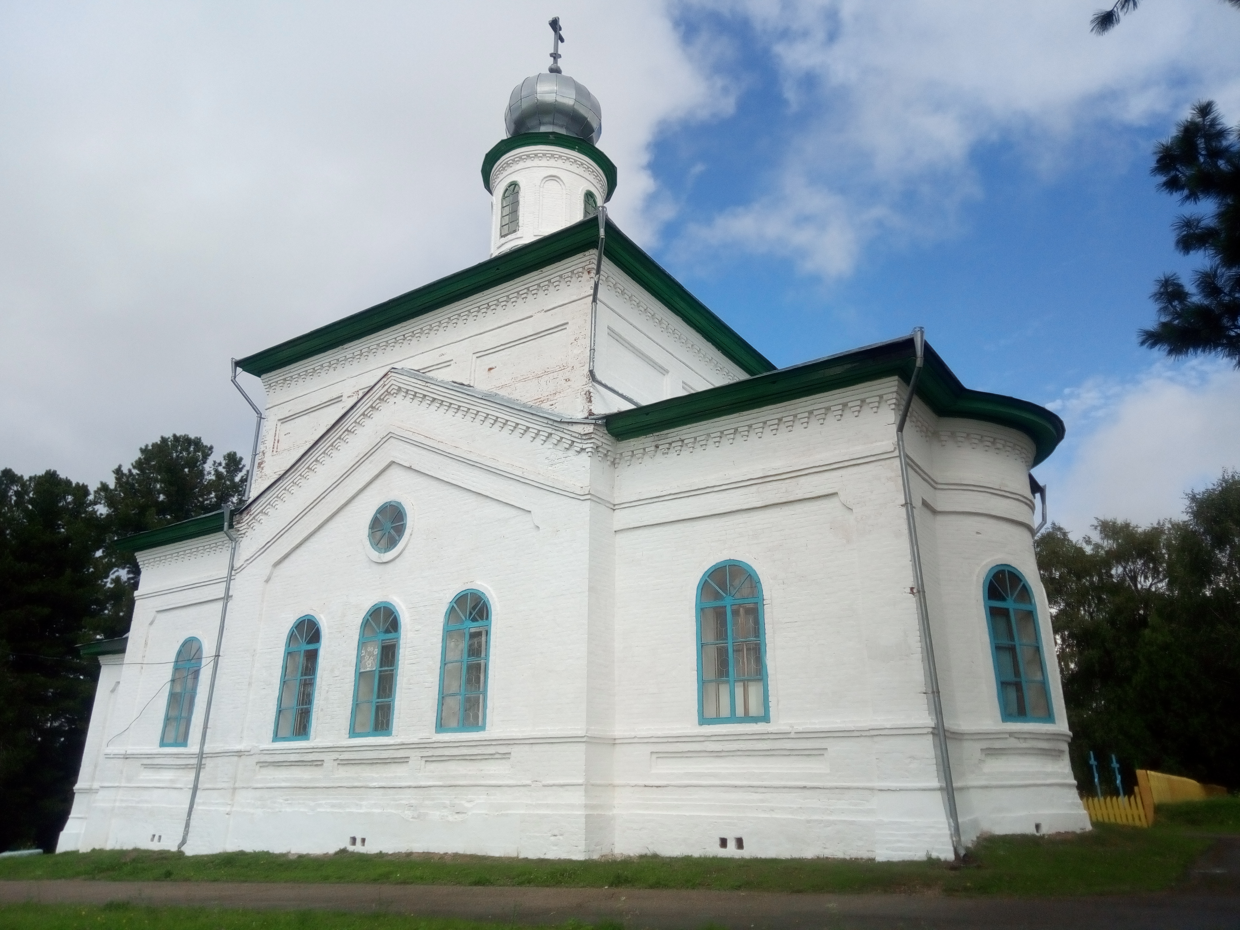 Собор Успения Пресвятой Богородицы в Рыльске