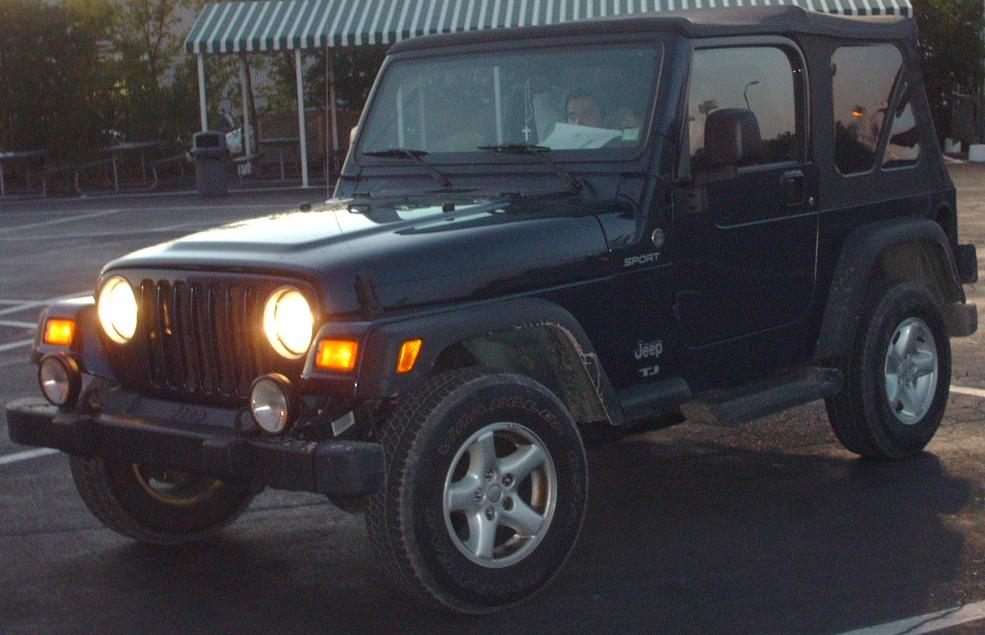 File:1997-2006 Jeep TJ Sport  - Wikimedia Commons