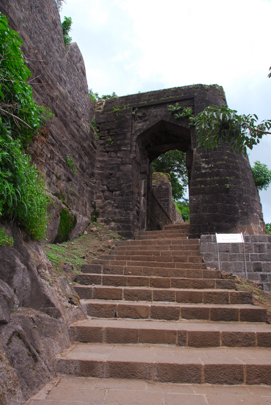 AnotherGate_Shivneri.jpg