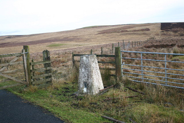 File:Branshaw trig - geograph.org.uk - 109313.jpg