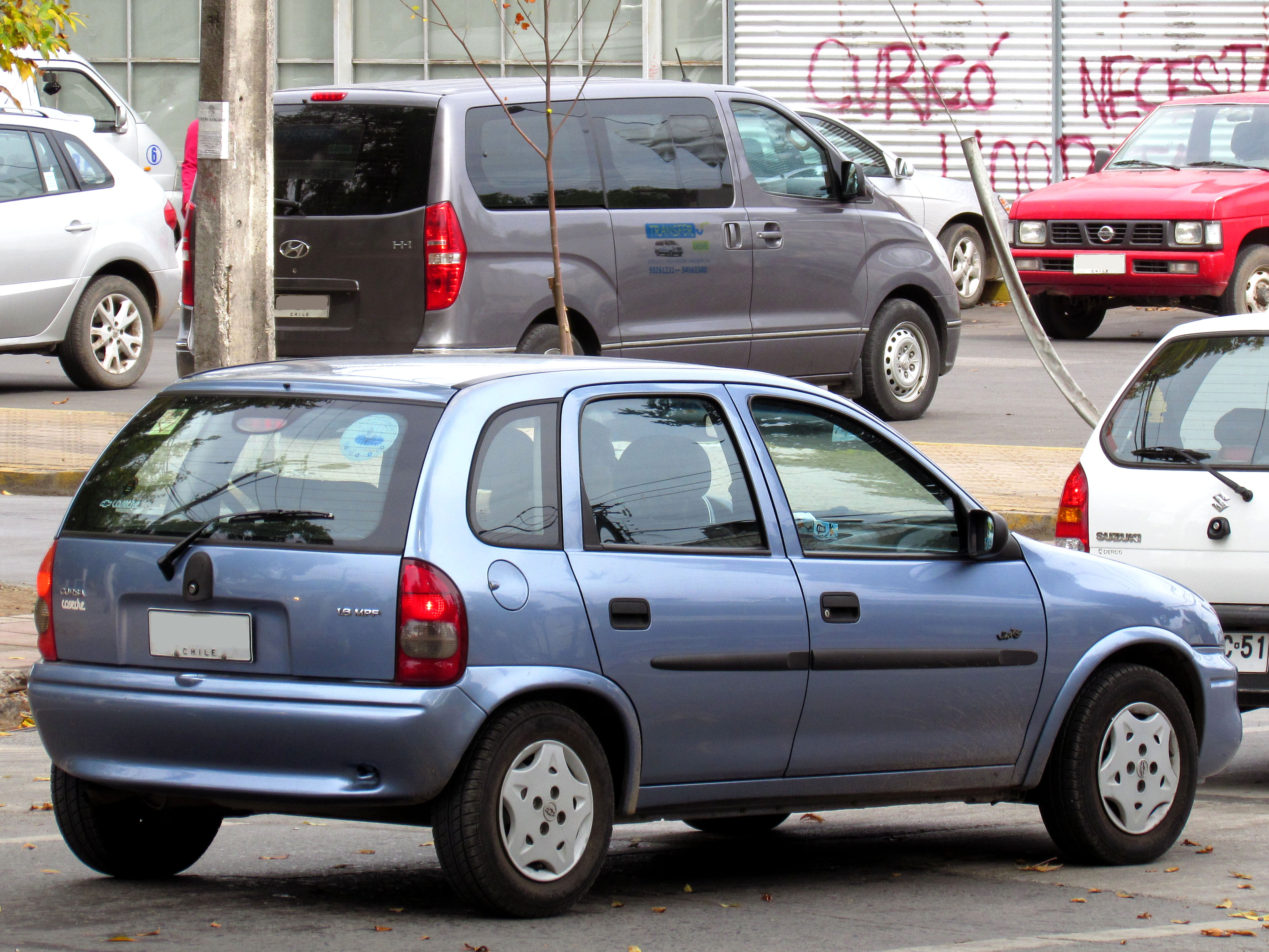 File:Chevrolet Corsa Classic 1.6 Swing 2001 (13787178035).jpg - Wikimedia  Commons