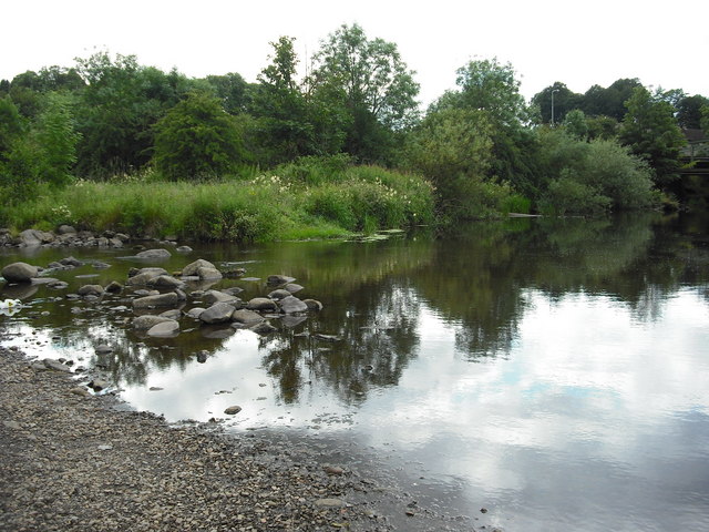 File:Confluence - geograph.org.uk - 1396572.jpg