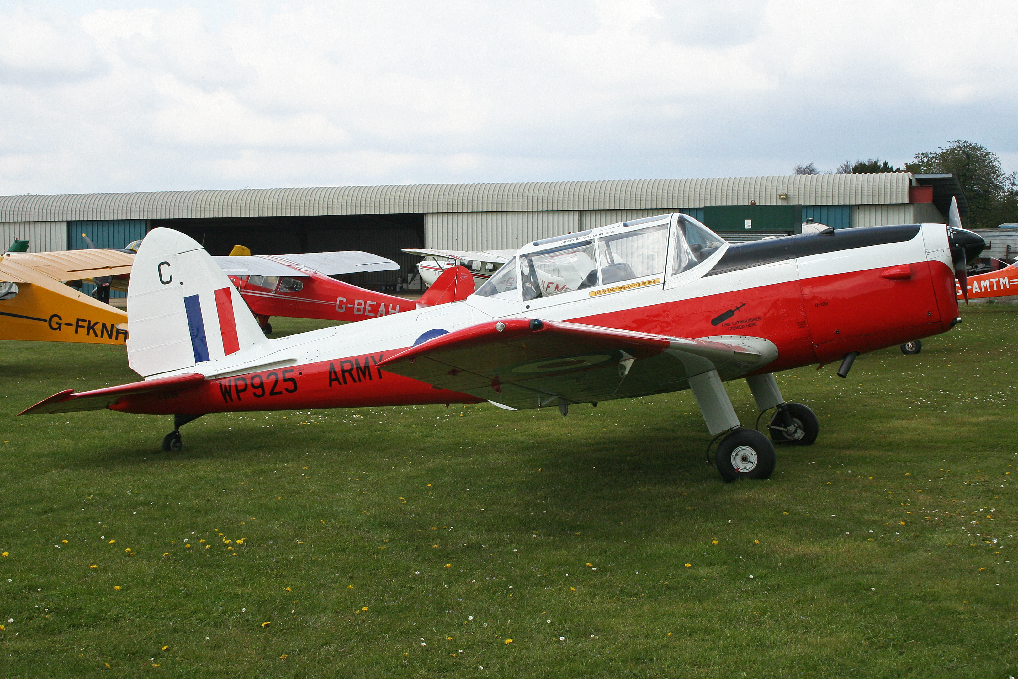 File Dhc1 Chipmunk 22 Wp925 C G Bxha Jpg Wikimedia Commons