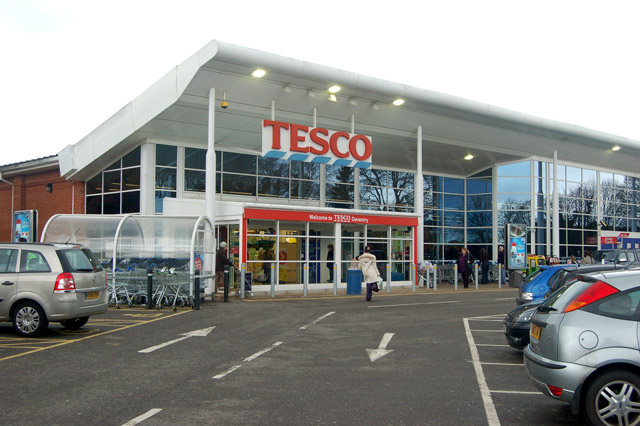 File:Daventry, front of Tesco - geograph.org.uk - 1733020.jpg