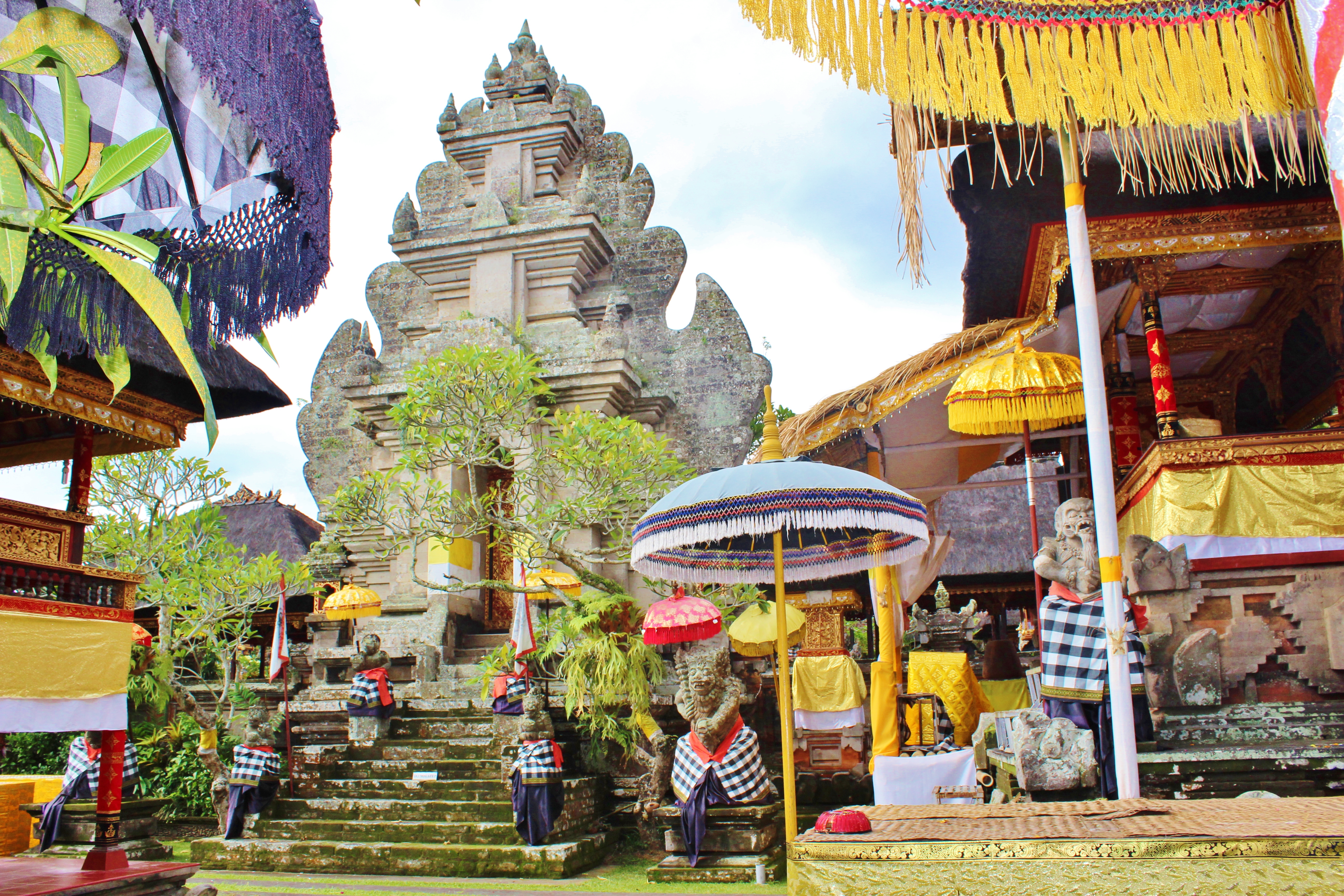 File Downtown  Ubud Bali  Indonesia panoramio 22 jpg 