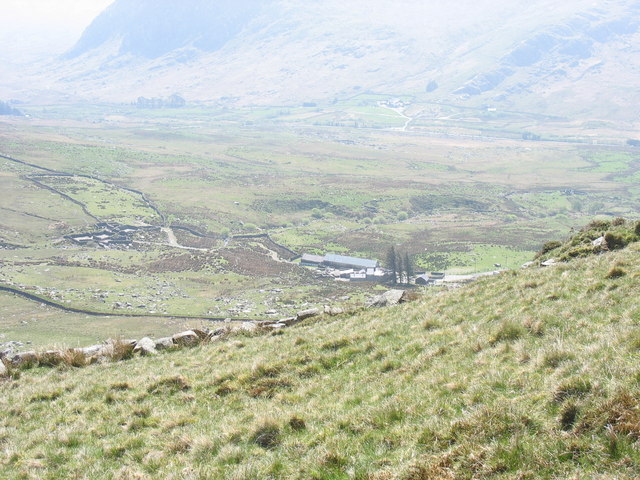 File:Fferm Glan-llugwy from above Carreg Minianog - geograph.org.uk - 426528.jpg