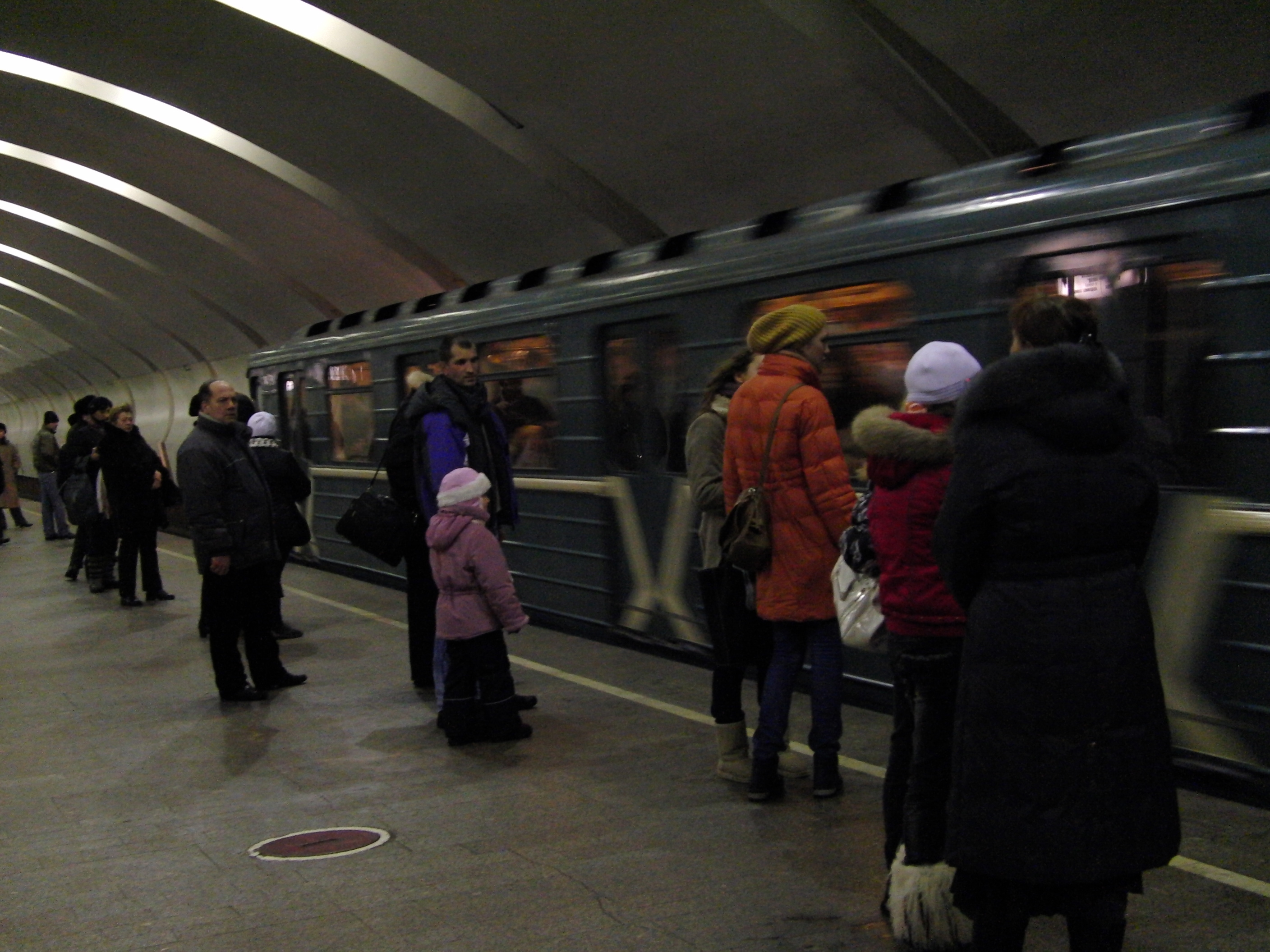 метро коньково 10 выход