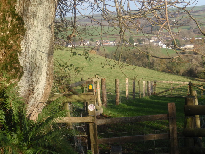 File:Llwybr Landsker Trail - geograph.org.uk - 2154663.jpg