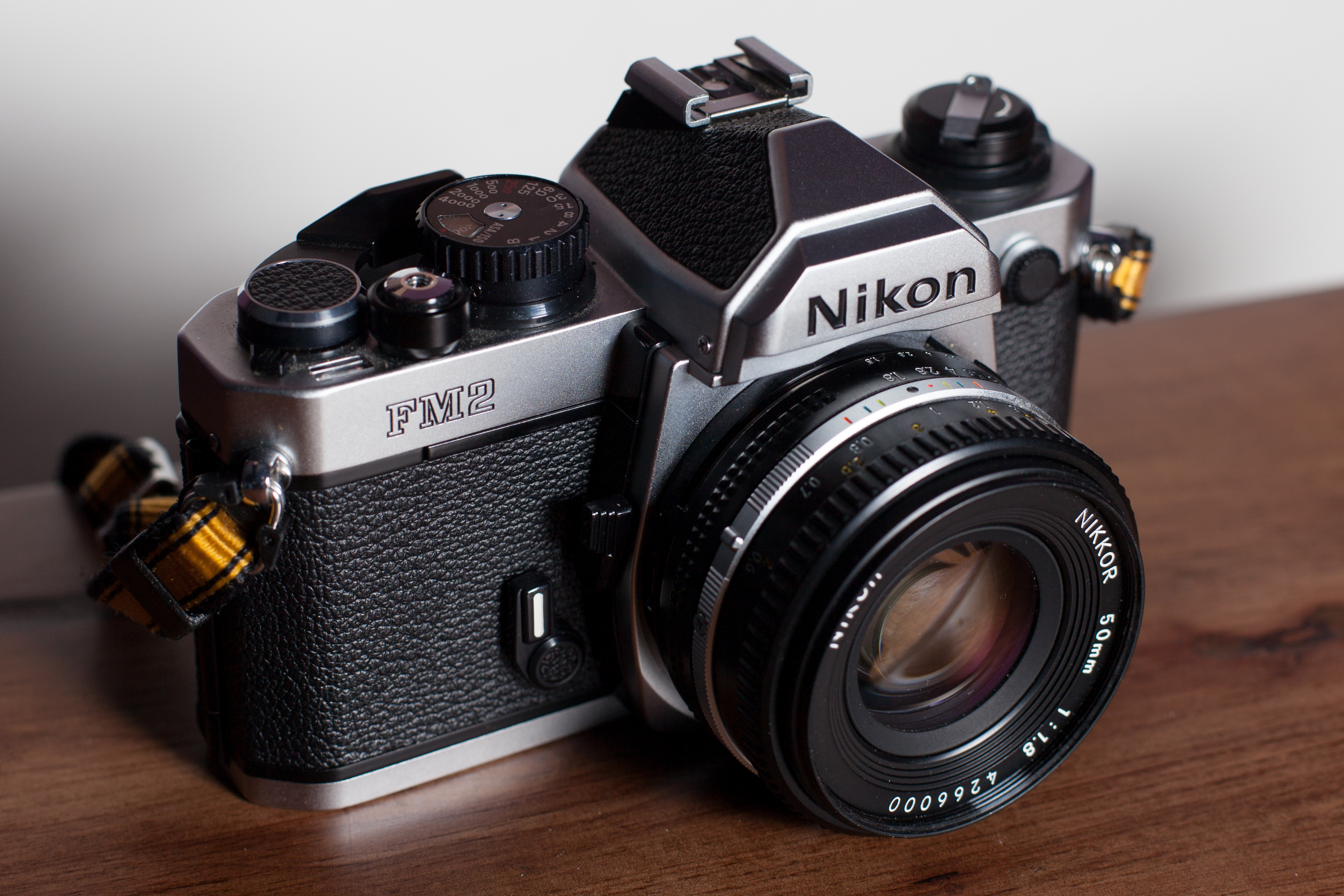 レッド系 Nikon New FM2 、Ai NIKKOR 50mm F1.4セット - 通販