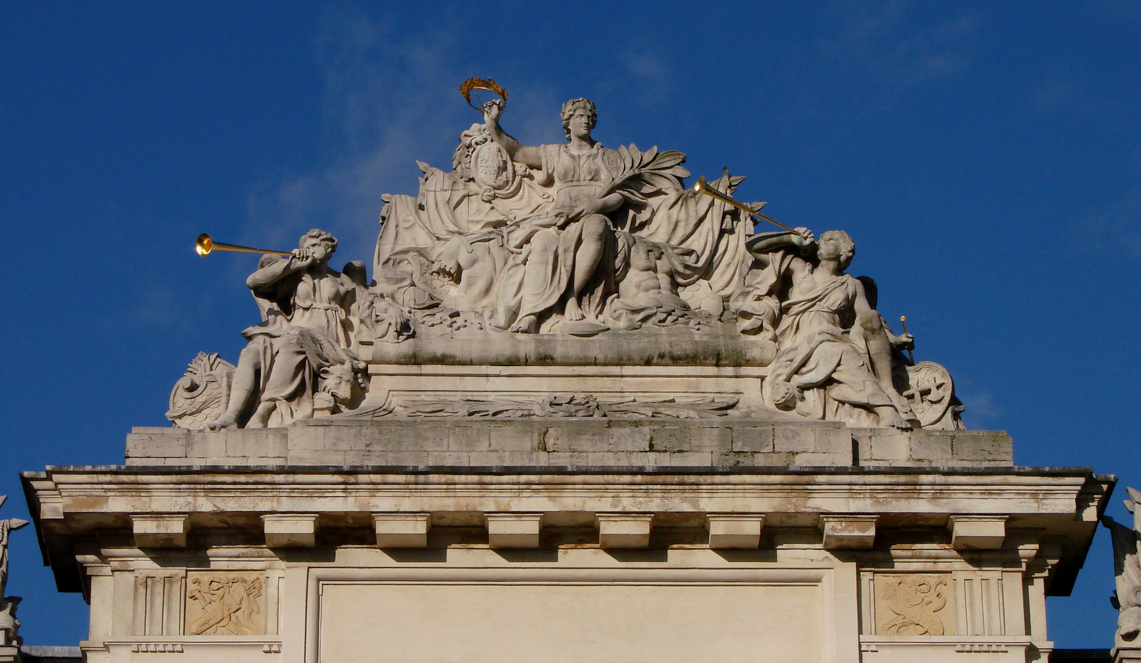 Porte de paris. Ворота в Париже. Памятники Франции.