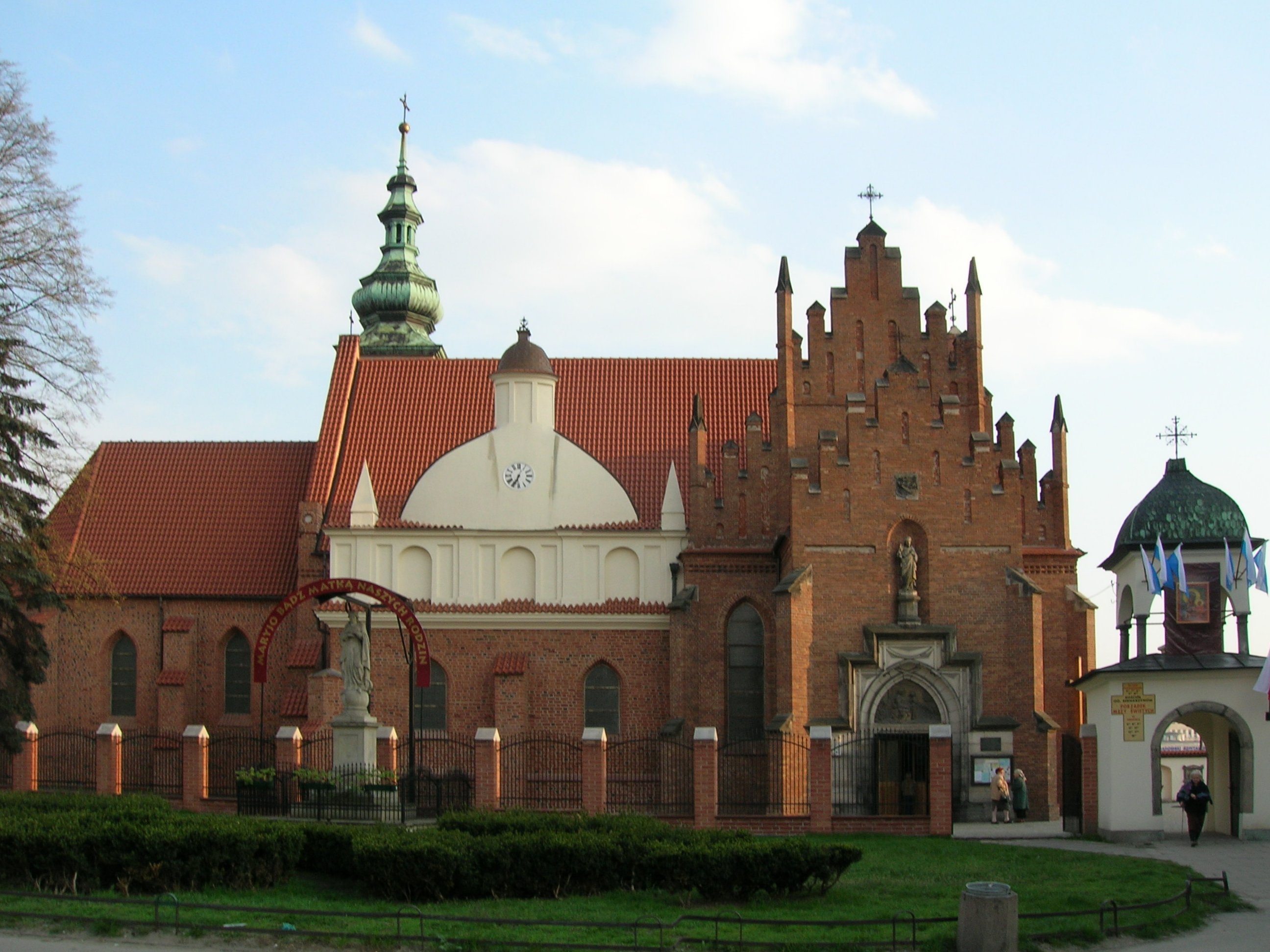 Klasztor i kościół oo. Bernardynów w Radomiu – Wikipedia, wolna encyklopedia