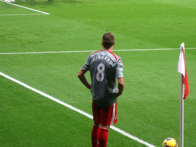 File:Steven Gerrard corner.jpg