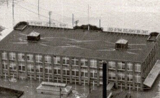 File:The Reynolds Company Building during the Connecticut River Flood of 1936, March 1936 (cropped).jpg