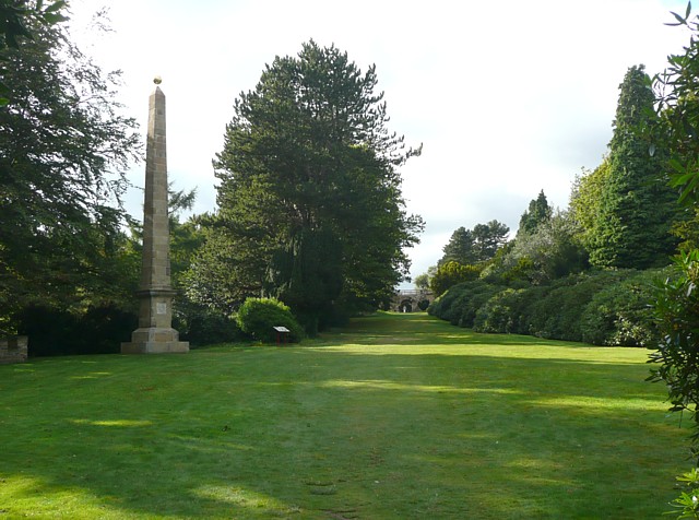 File:The Sun Monument and the walk to the 'castle', Wentworth Castle grounds, Stainborough - geograph.org.uk - 1501648.jpg