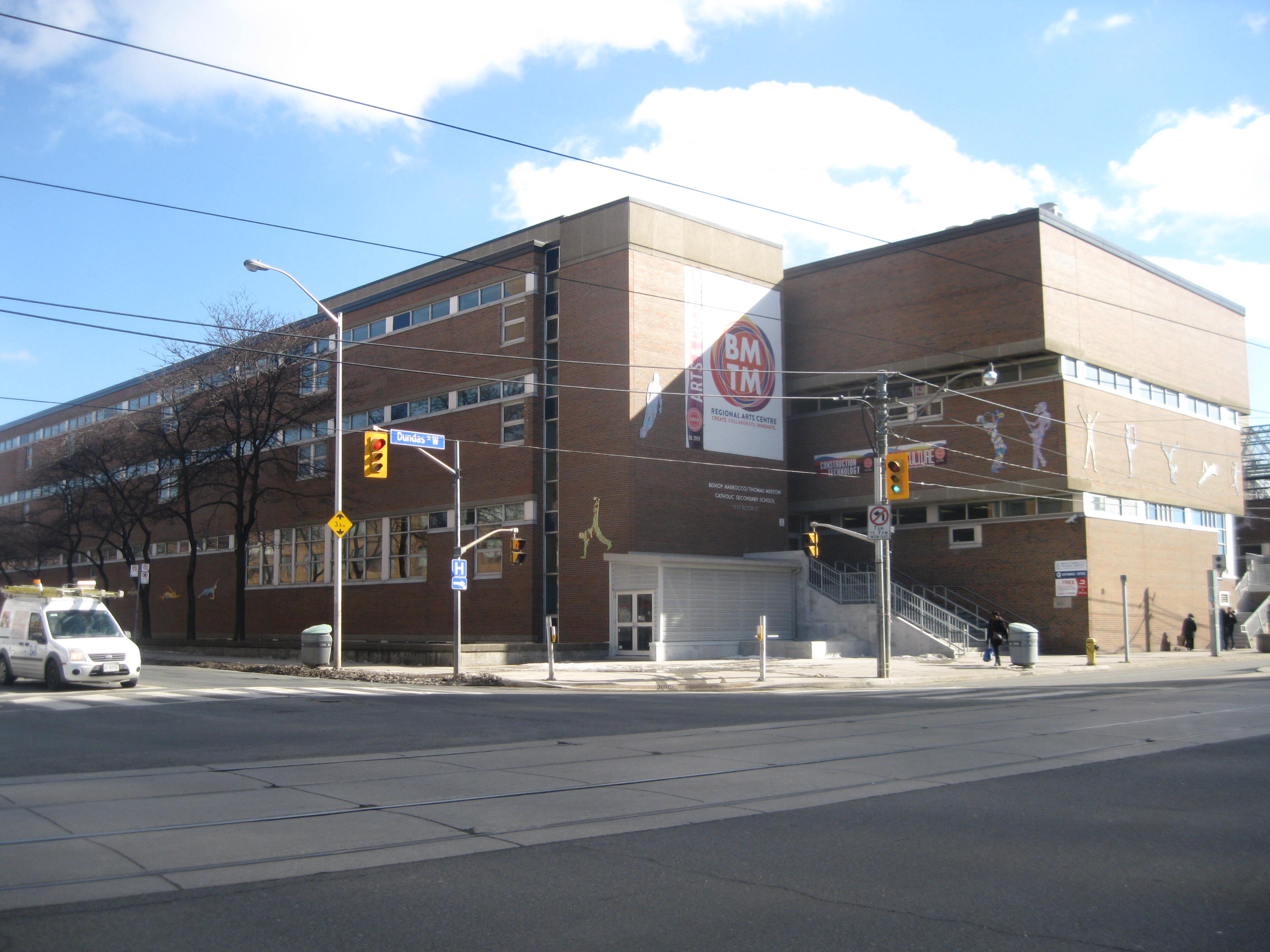 File:Bloor Street Toronto July 2010.jpg - Wikipedia