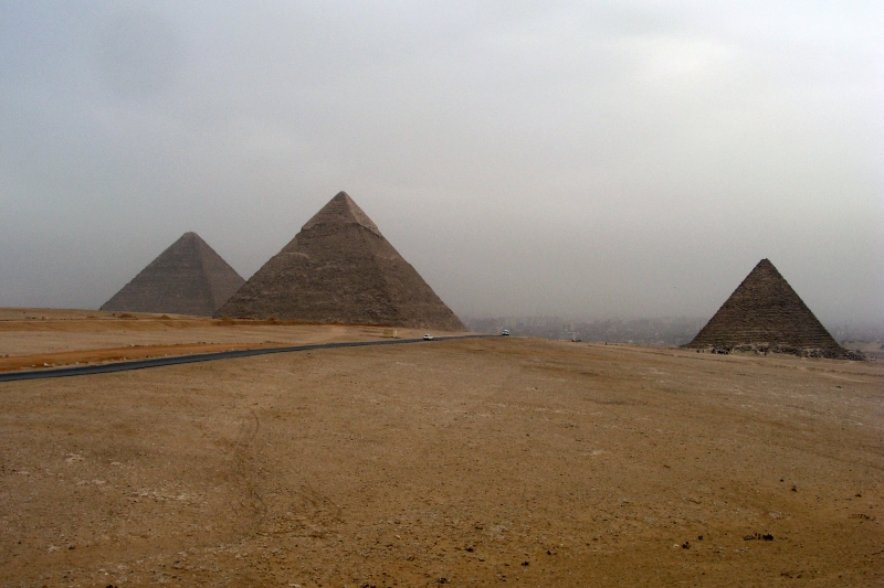 File:01 Giza pyramid complex.JPG