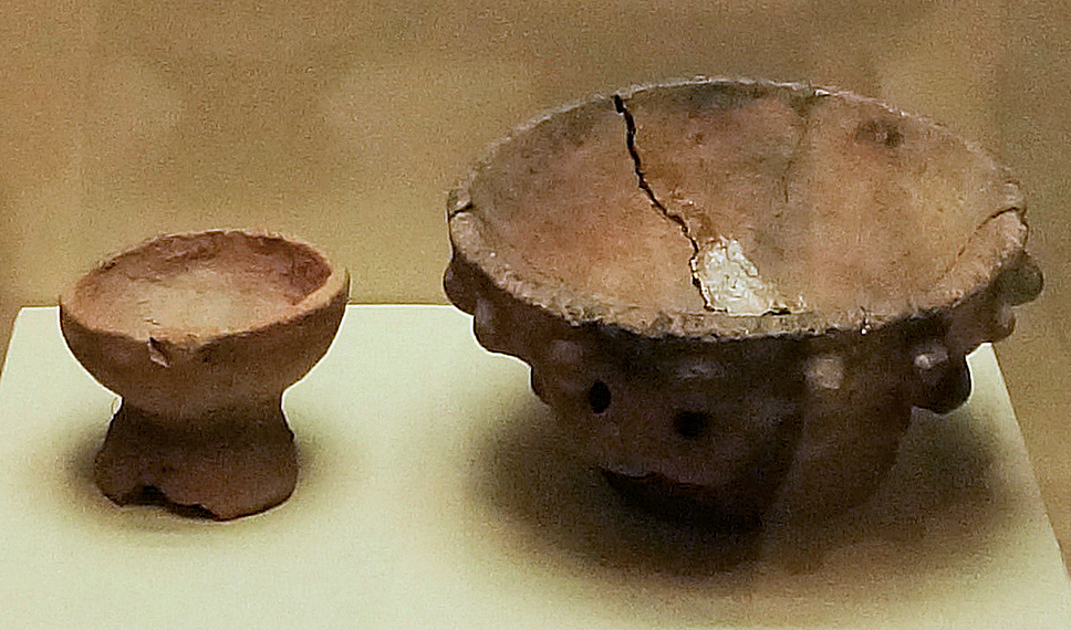 Afanasievo utensils (central detail).jpg